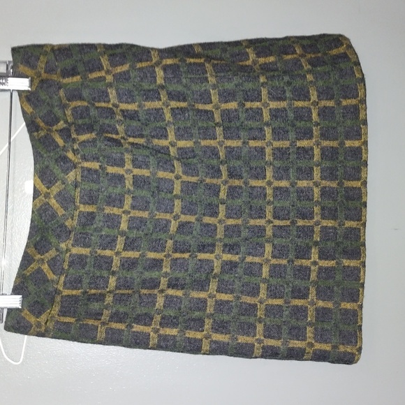 LOFT Dresses & Skirts - Loft Anne Taylor Wool mini skirt petite size 10